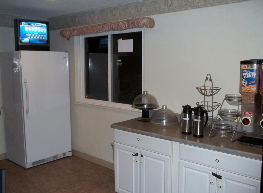 ווטרטאון Rodeway Inn מראה חיצוני תמונה